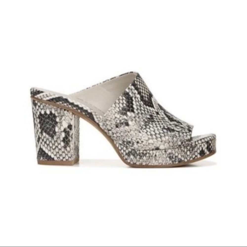 Vince Wyatt Snakeskin Platform Peep Toe Mules | Size 7.5